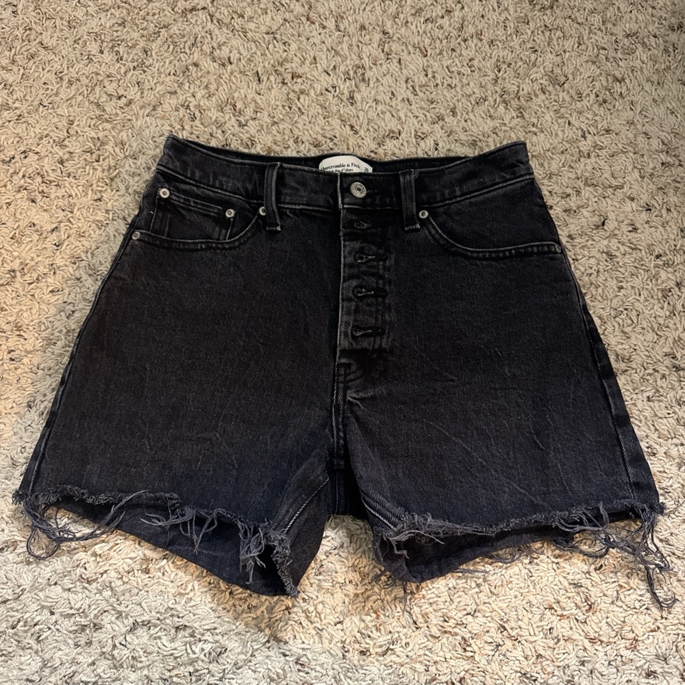 Abercrombie & Fitch Black 4” denim shorts
